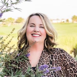 Meet your Posher, Pamela